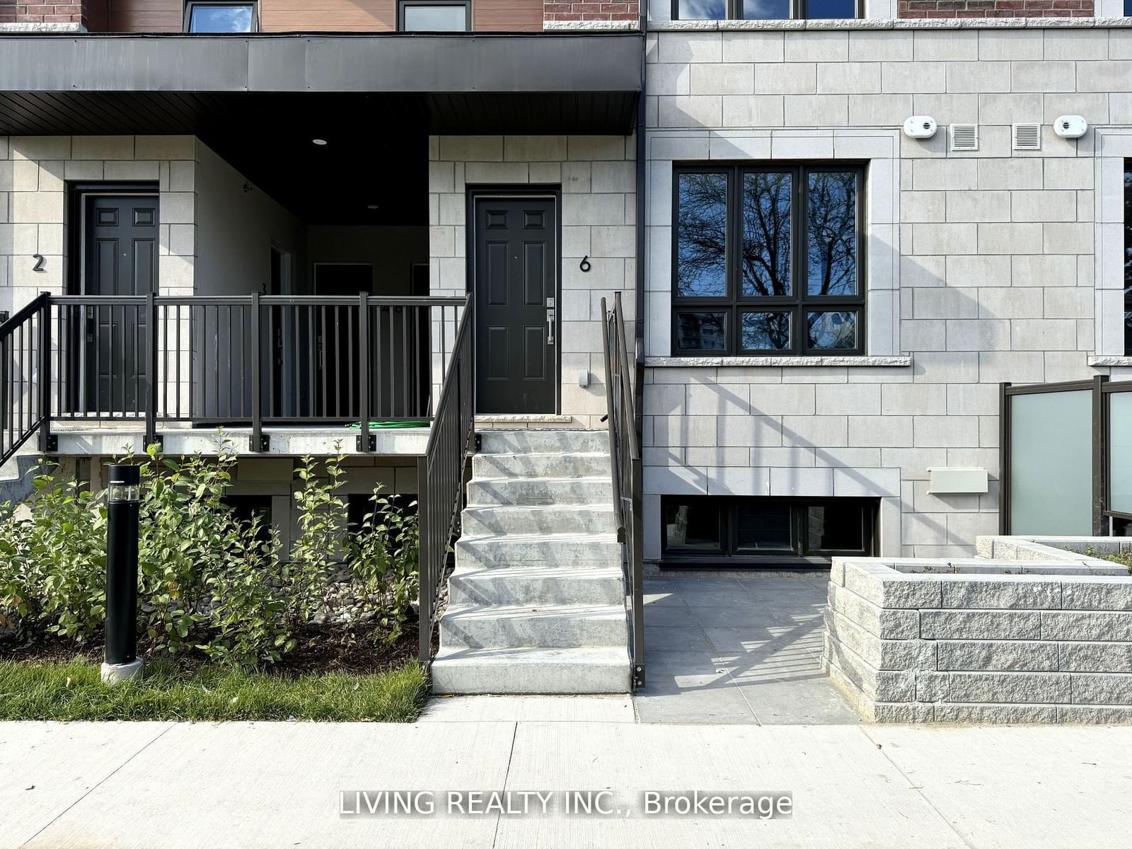 Townhouse for lease at TH06-4015 Hickory Drive, Mississauga, Rathwood, L4W 1L1 - MLS: W11960767