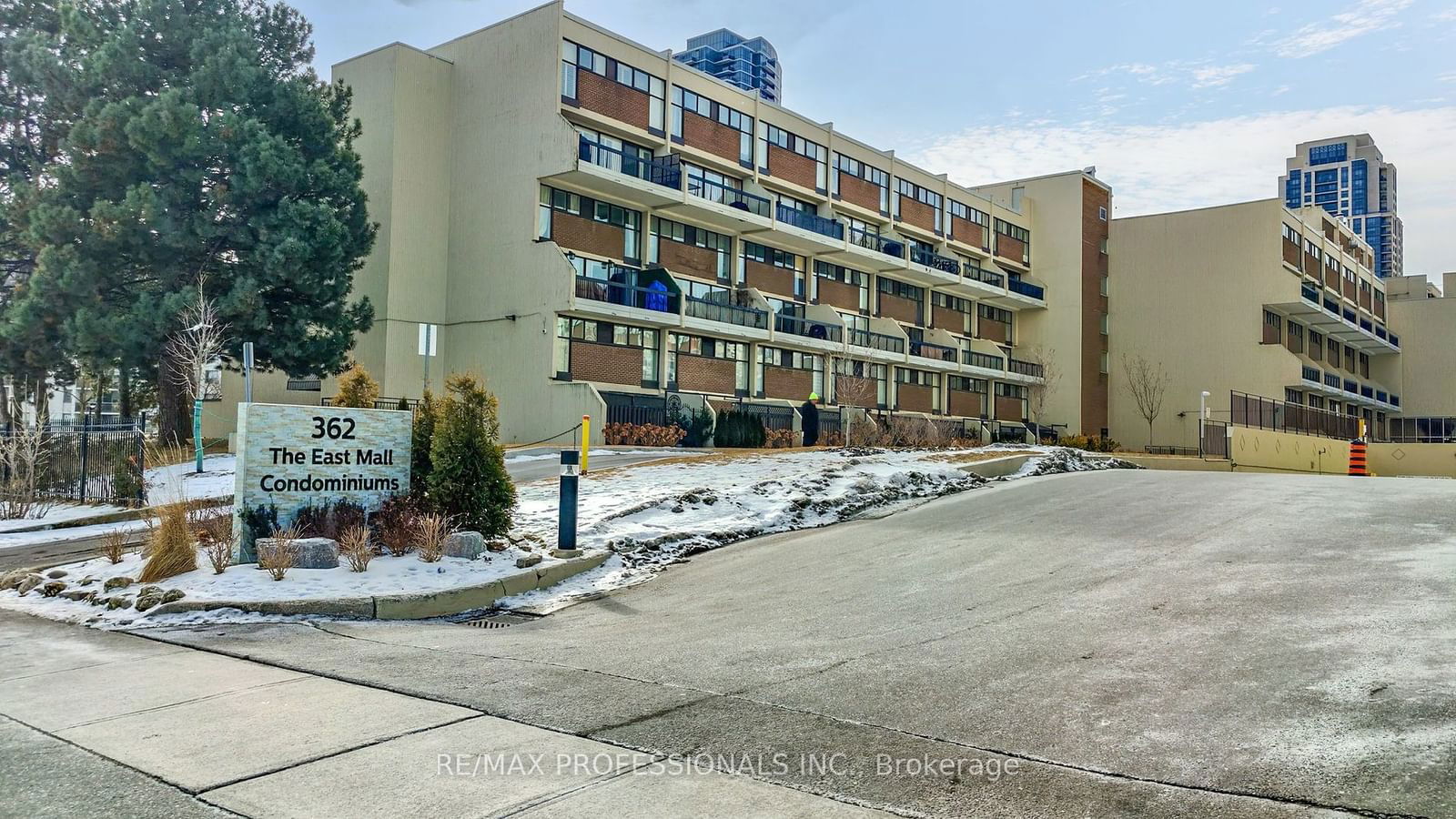 Condo for sale at 808-362 The East Mall, Toronto, Etobicoke West Mall, M9B 6C4 - MLS: W11960911