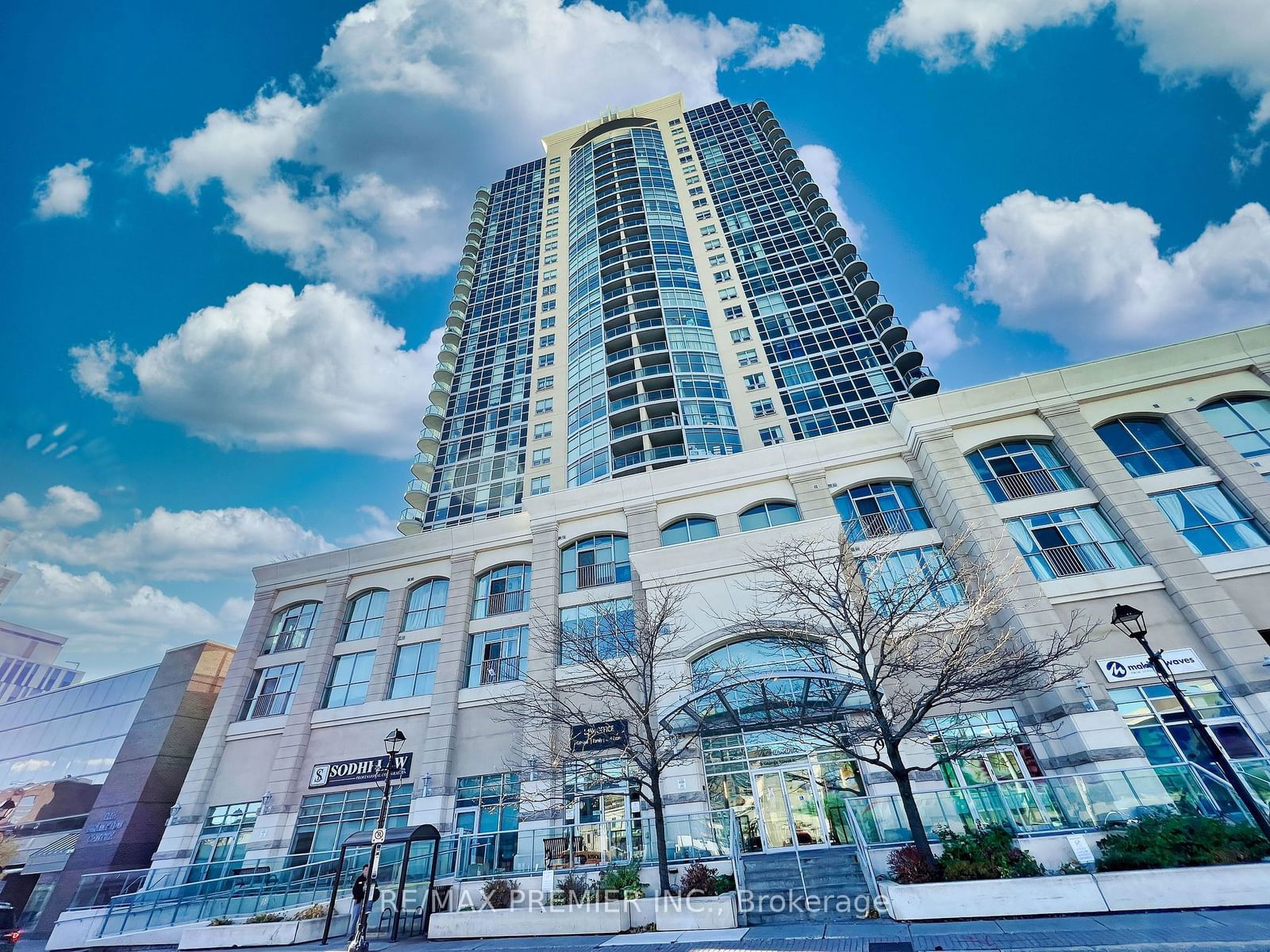 Condo for sale at 811-9 George Street, Brampton, Downtown Brampton, L6X 0T6 - MLS: W11960995