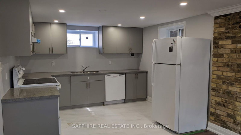 607 Weynway (Basement) Crt, Oakville, L6L 4G8 | Image 3