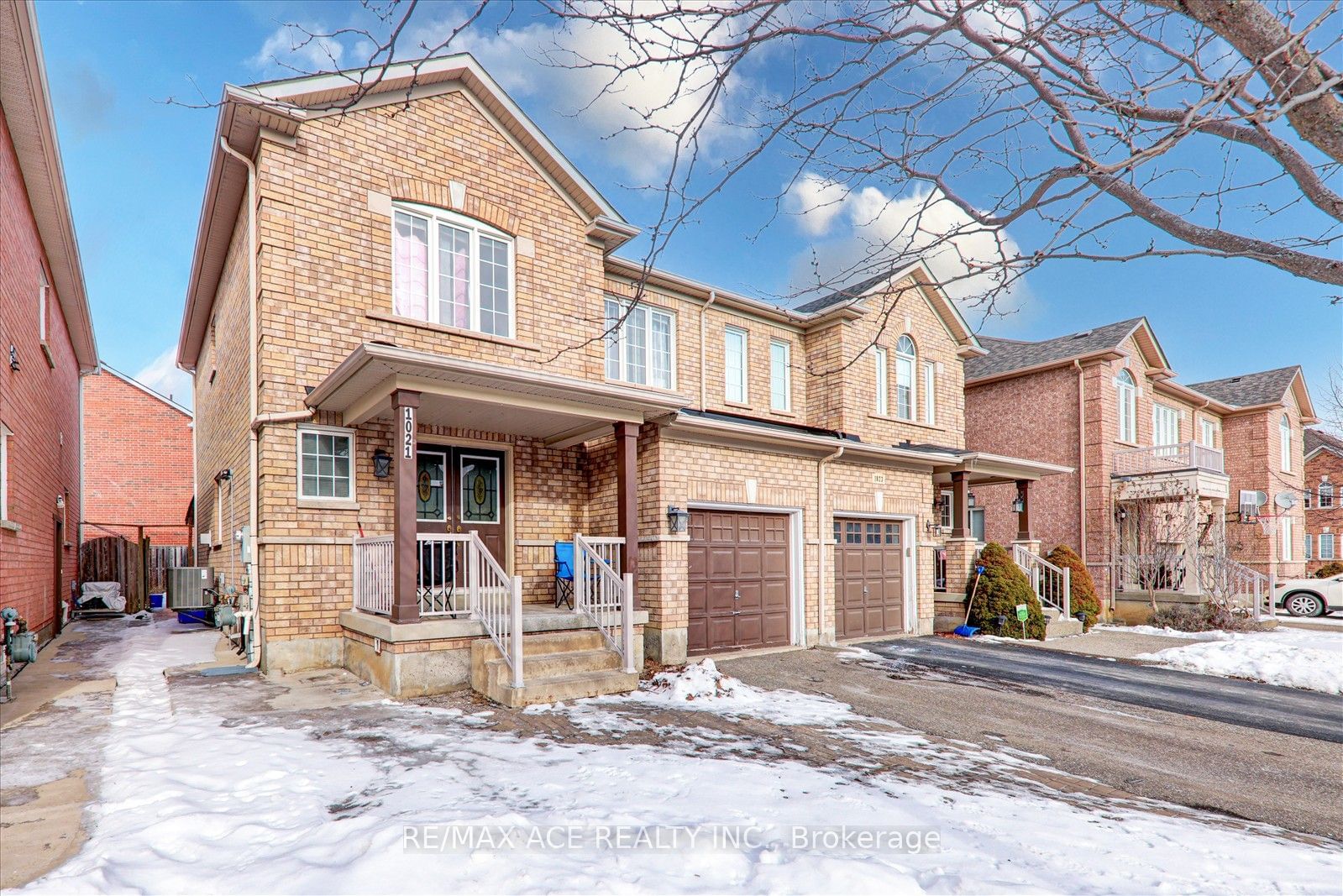 Semi-Detached House for sale at 1021 Cumming Boulevard, Milton, 1027 - CL Clarke, L9T 6S7 - MLS: W11961137