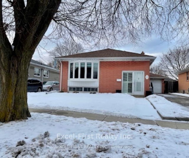 215 Thistle Down Boulevard