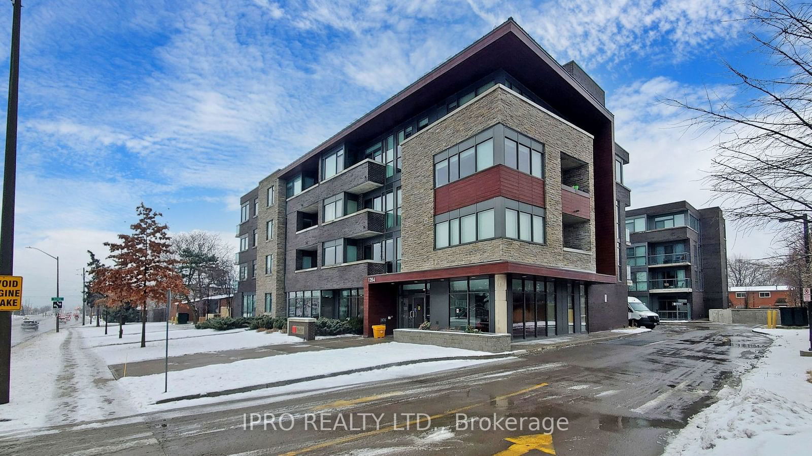 Condo for sale at 404-1284 Guelph Line, Burlington, Mountainside, L7P 0T9 - MLS: W11961341