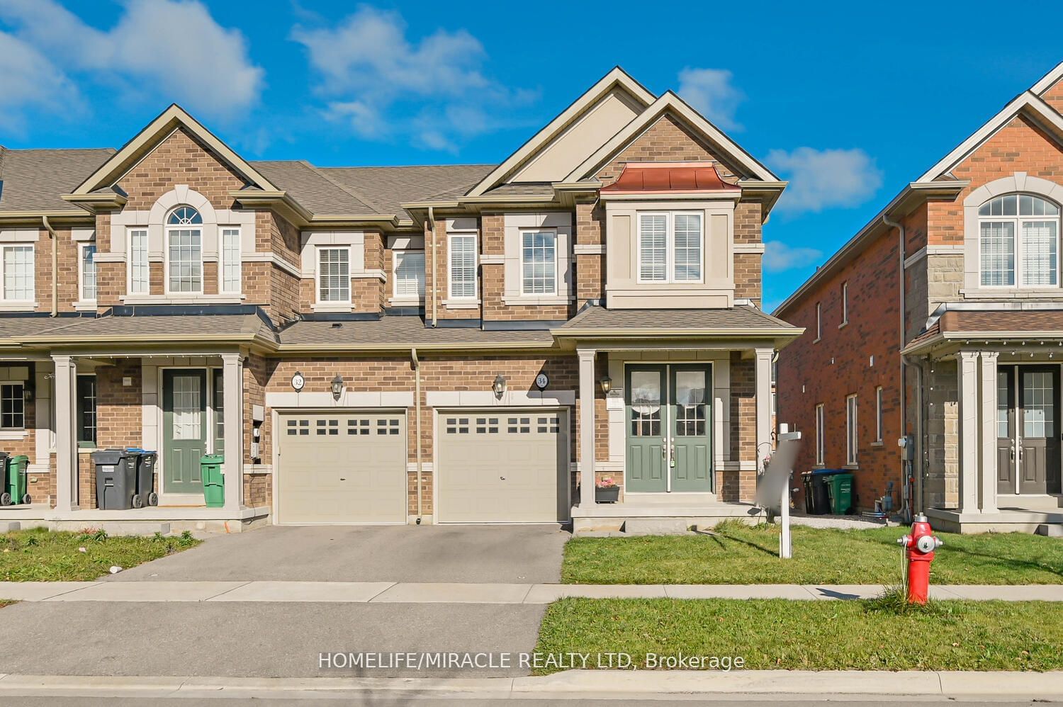 Townhouse for sale at 34 Pearman Crescent, Brampton, Credit Valley, L7A 4Y9 - MLS: W11961653