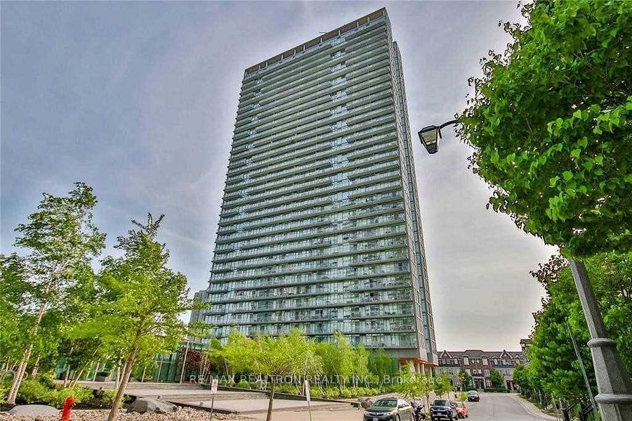 Condo for lease at 614-105 The Queensway Avenue, Toronto, High Park-Swansea, M6S 5B5 - MLS: W11961696