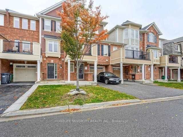 Townhouse for lease at 8 Arnprior Road, Brampton, Northwest Brampton, L7A 0W1 - MLS: W11961832