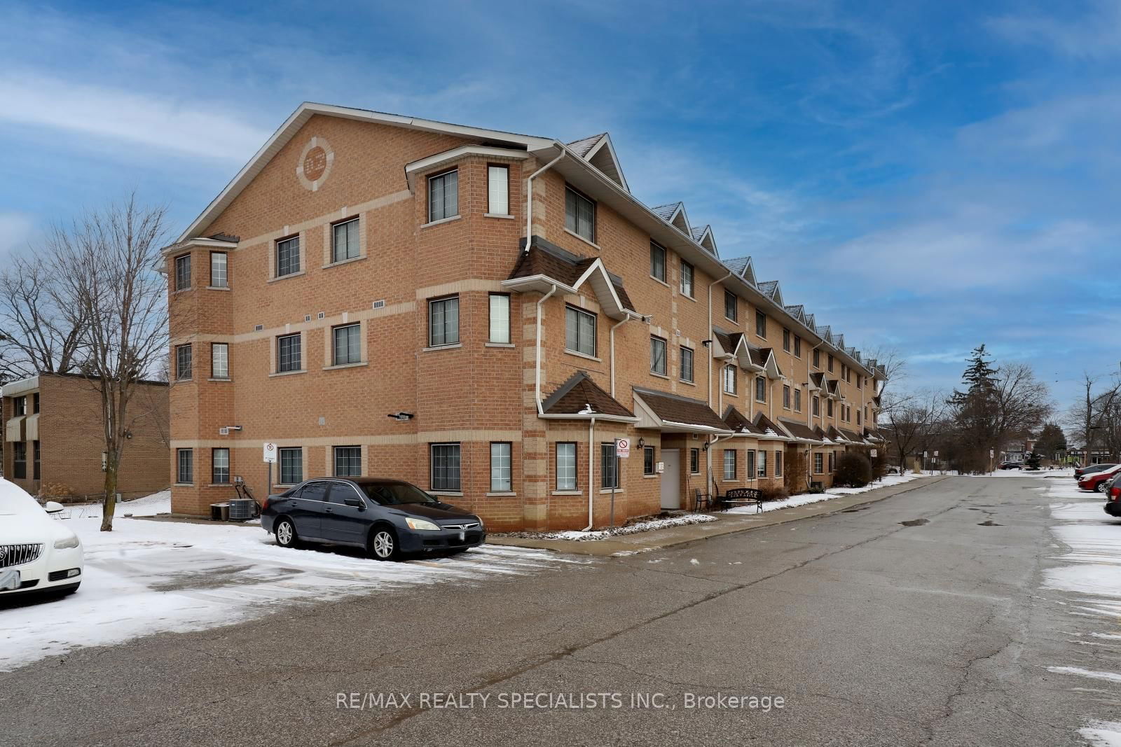 Condo leased at 214-98 William Street, Mississauga, Streetsville, L5M 1J5 - MLS: W11961845