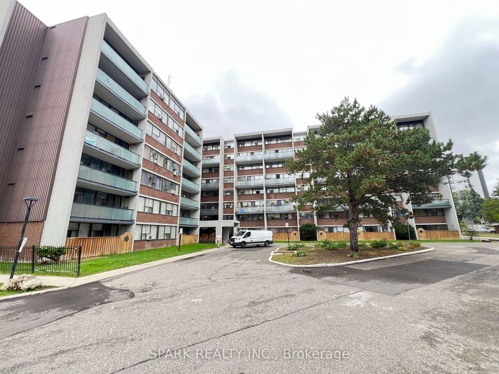 Condo for sale at 301-2121 Roche Court, Mississauga, Sheridan, L5K 2C7 - MLS: W11962038