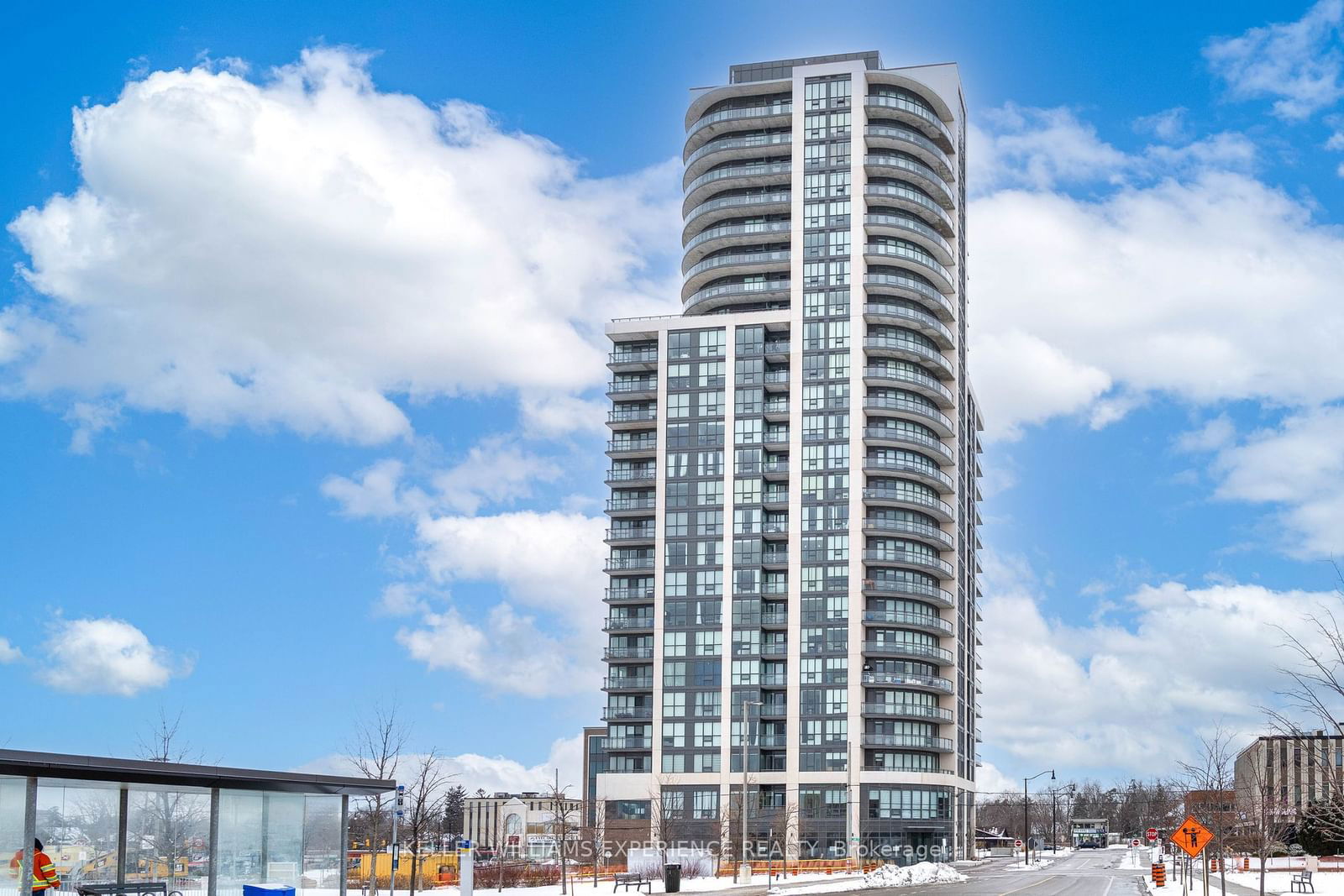 Condo for lease at 505-15 Lynch Street, Brampton, Queen Street Corridor, L6W 3X4 - MLS: W11962054