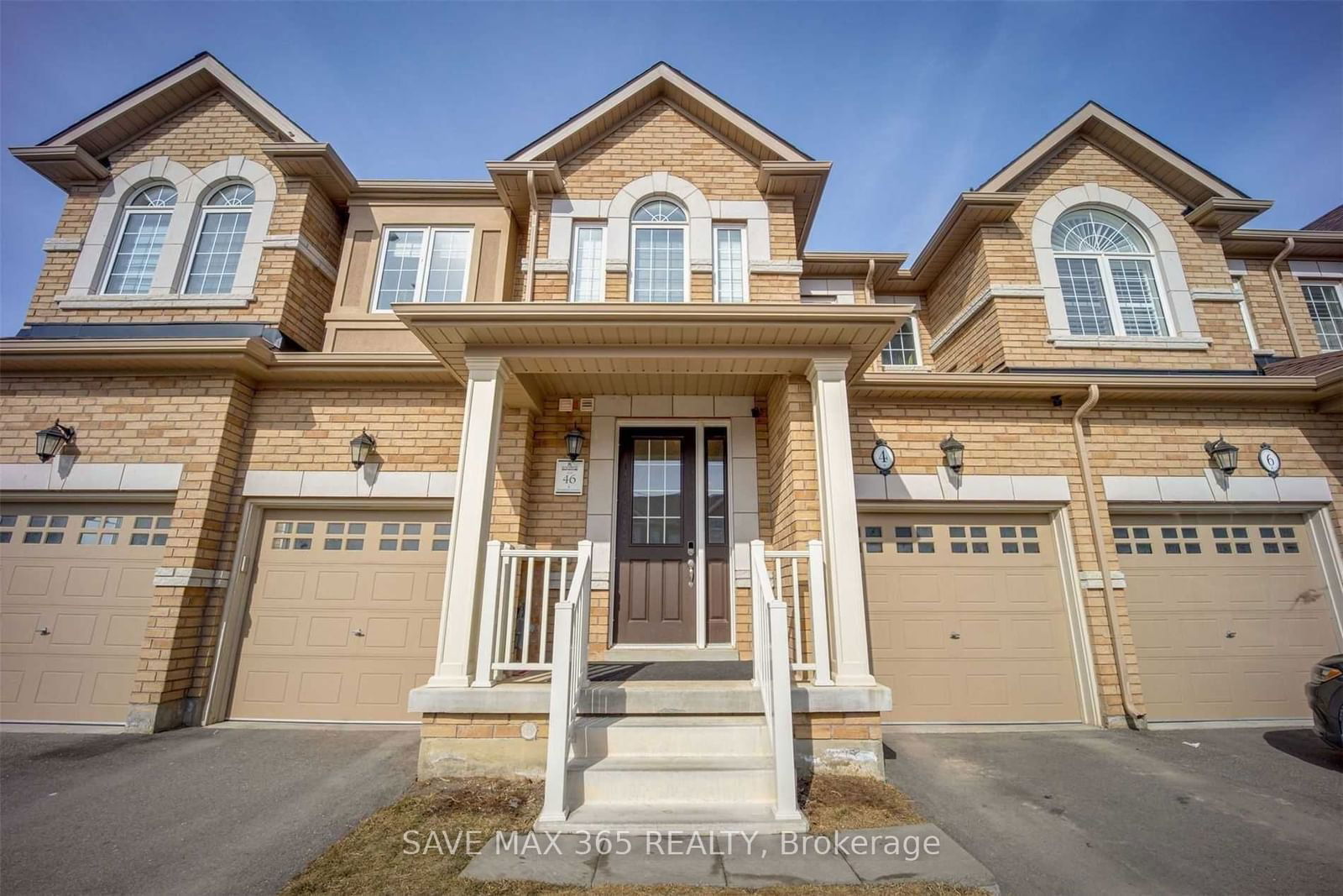 Townhouse for sale at 4 Kempsford Crescent, Brampton, Northwest Brampton, L7A 0B6 - MLS: W11962146