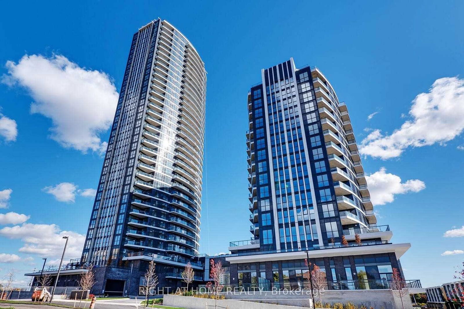 Condo for sale at 417-35 Watergarden Drive, Mississauga, Hurontario, L5R 0G8 - MLS: W11962173