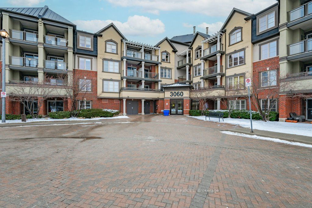 Condo sold at 303-3060 Rotary Way, Burlington, Alton, L7M 0G9 - MLS: W11962190