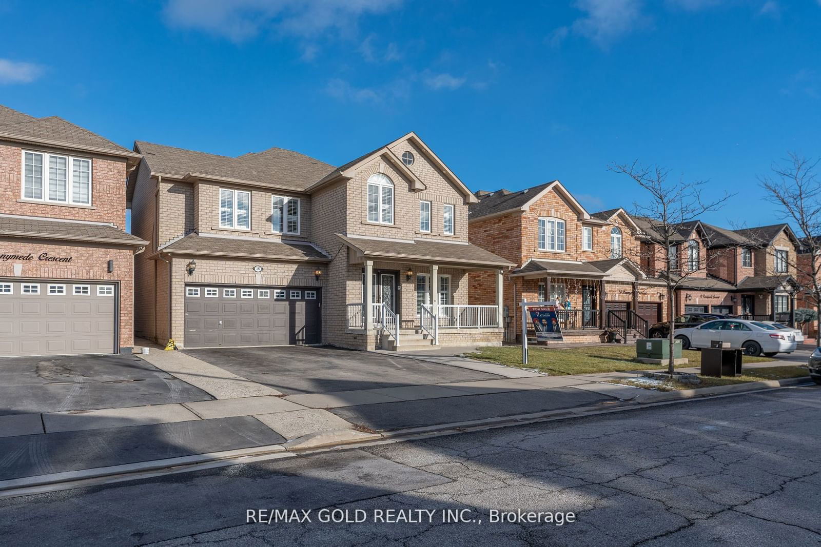 Detached House for sale at 16 Runnymede Crescent, Brampton, Sandringham-Wellington, L6R 0L3 - MLS: W11962202