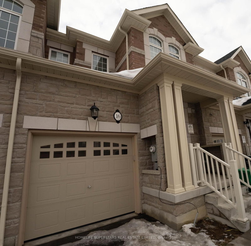 16 Gosset Rd, Brampton, L7A 0C3 | Image 2