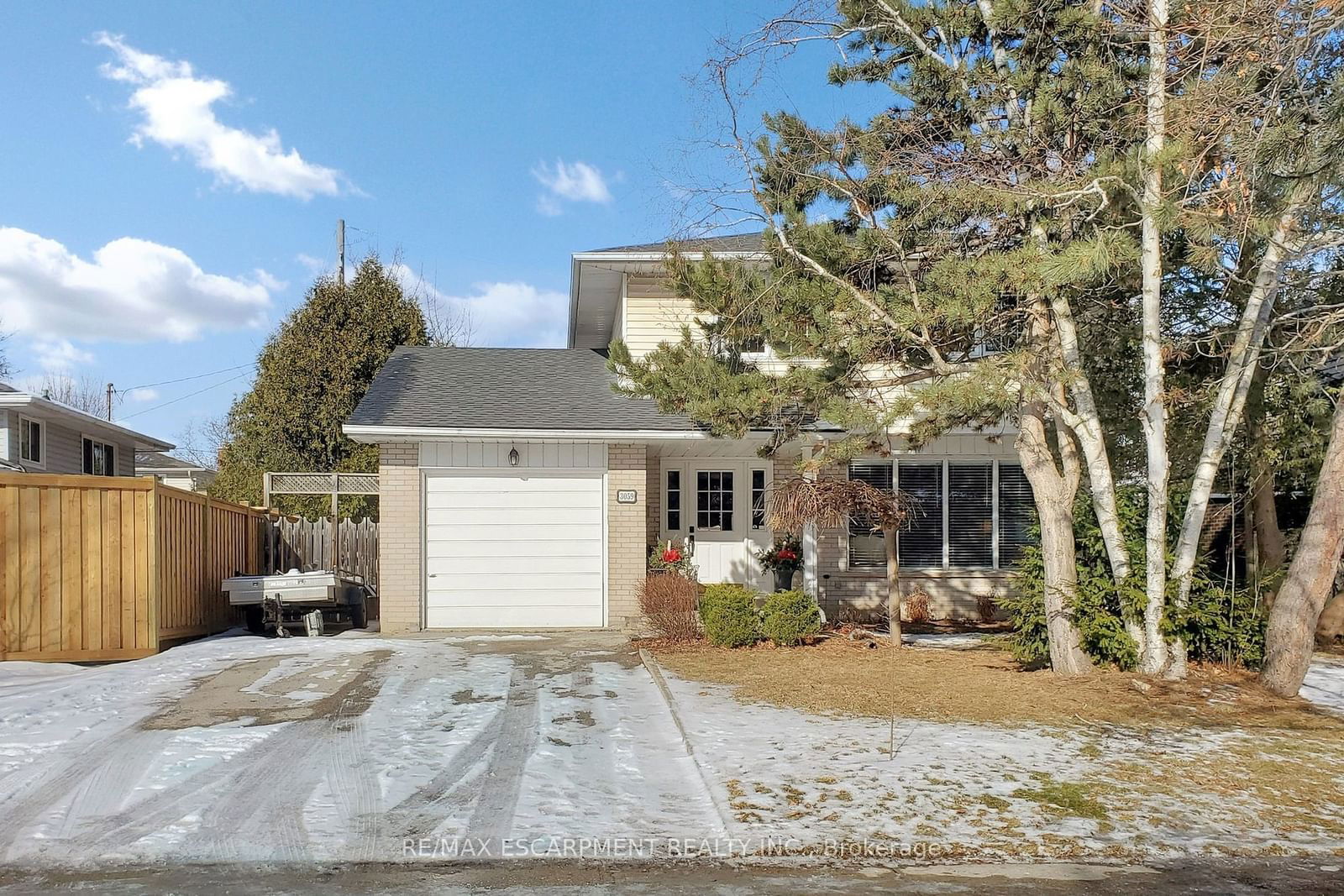 Detached House sold at 3059 Centennial Drive, Burlington, Palmer, L7M 1B5 - MLS: W11962238