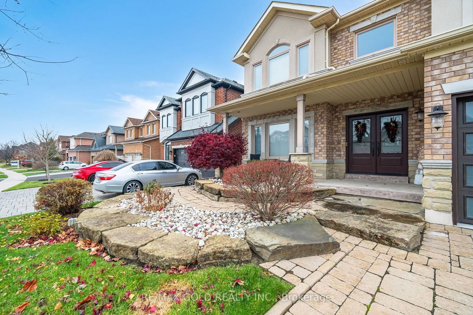 Detached House for sale at 59 Saint Hubert Drive, Brampton, Vales of Castlemore North, L6P 1Y5 - MLS: W11962247