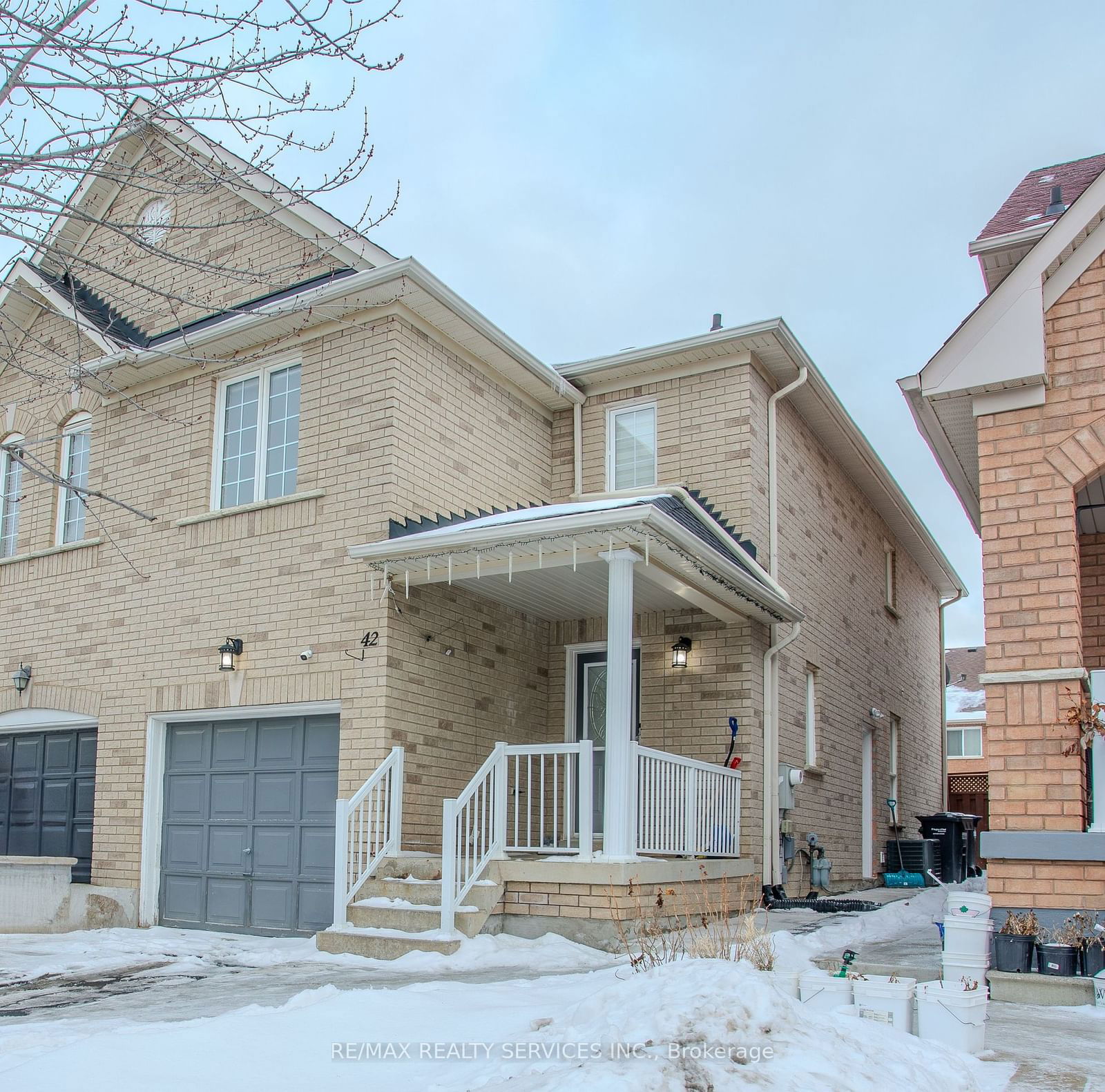 Semi-Detached House for lease at 42 Cadillac Crescent, Brampton, Fletcher's Meadow, L7A 3B6 - MLS: W11962252