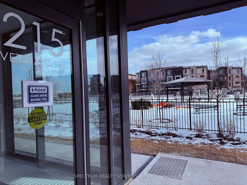 510 - 215 Veterans Dr, Brampton, L7A 5L6 | Image 3