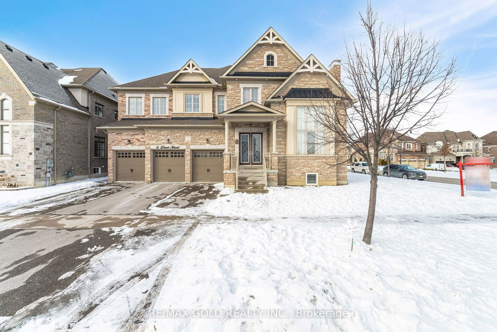 Detached House sold at 6 Duet Street, Brampton, Toronto Gore Rural Estate, L6P 4C7 - MLS: W11962266