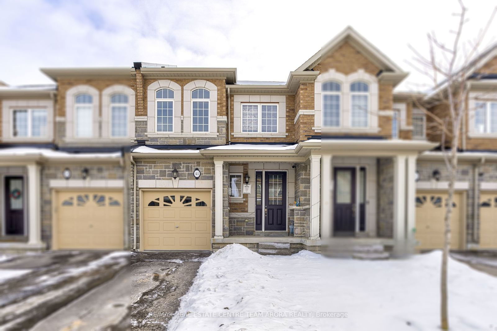 Townhouse sold at 41 Hogan Manor Drive, Brampton, Northwest Brampton, L7A 4V3 - MLS: W11962295