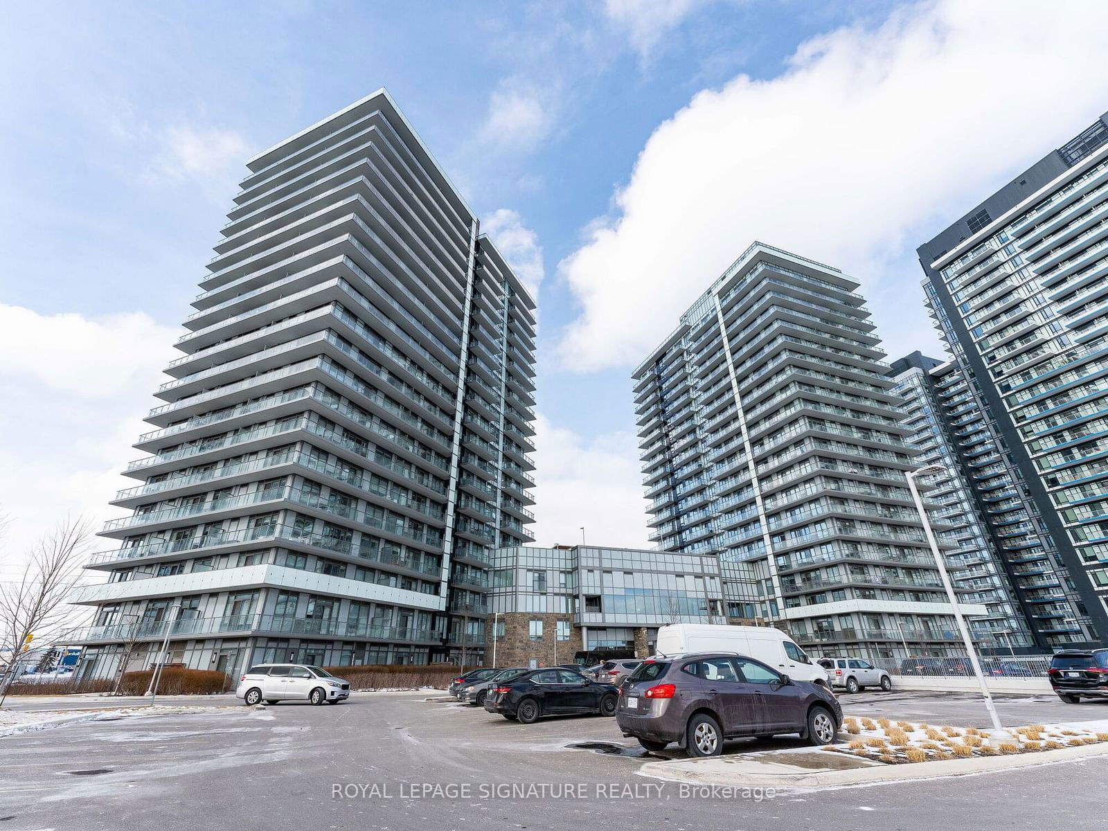 Condo for lease at 304-4675 Metcalfe Avenue, Mississauga, Central Erin Mills, L5R 3E7 - MLS: W11962613