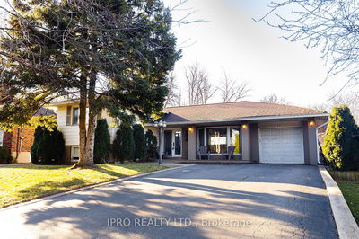 Detached House for sale at 452 Southland Crescent, Oakville, 1020 - WO West, L6L 3N8 - MLS: W11962668