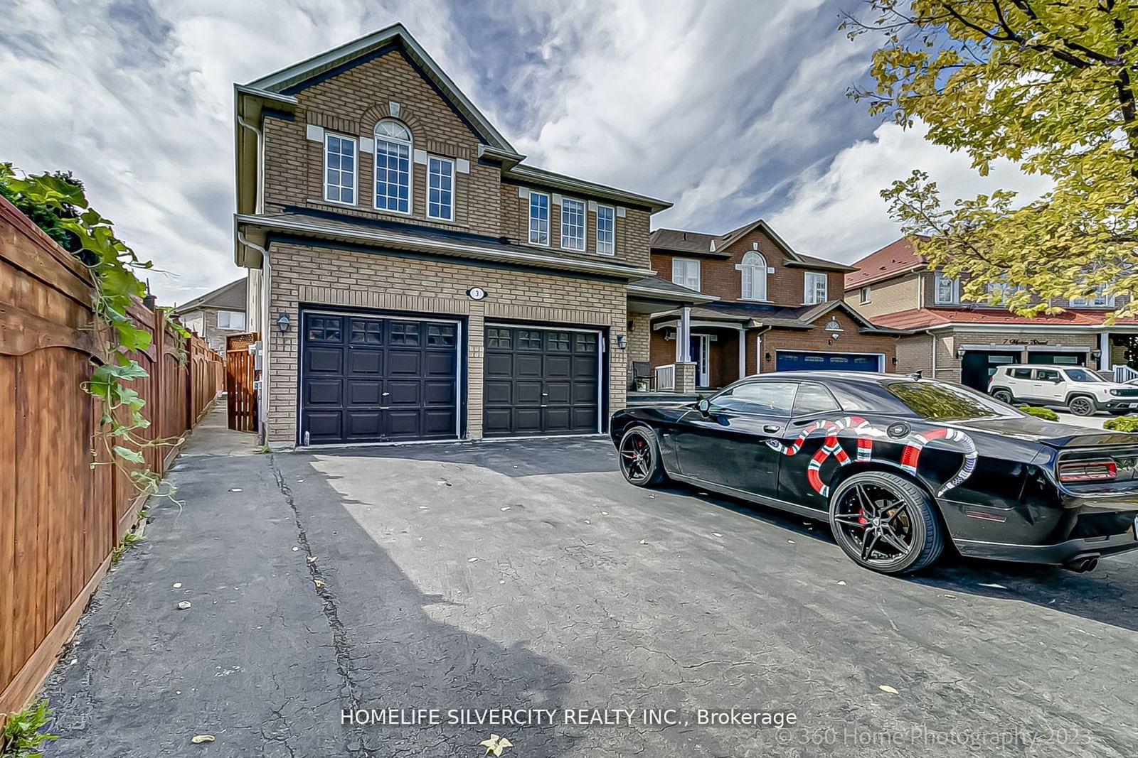 Detached House for sale at 3 Mario Street, Brampton, Brampton East, L6P 1N1 - MLS: W11962767