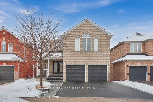 Detached House for sale at 8 Bottlebrush Drive, Brampton, Sandringham-Wellington, L6R 2Z5 - MLS: W11962805