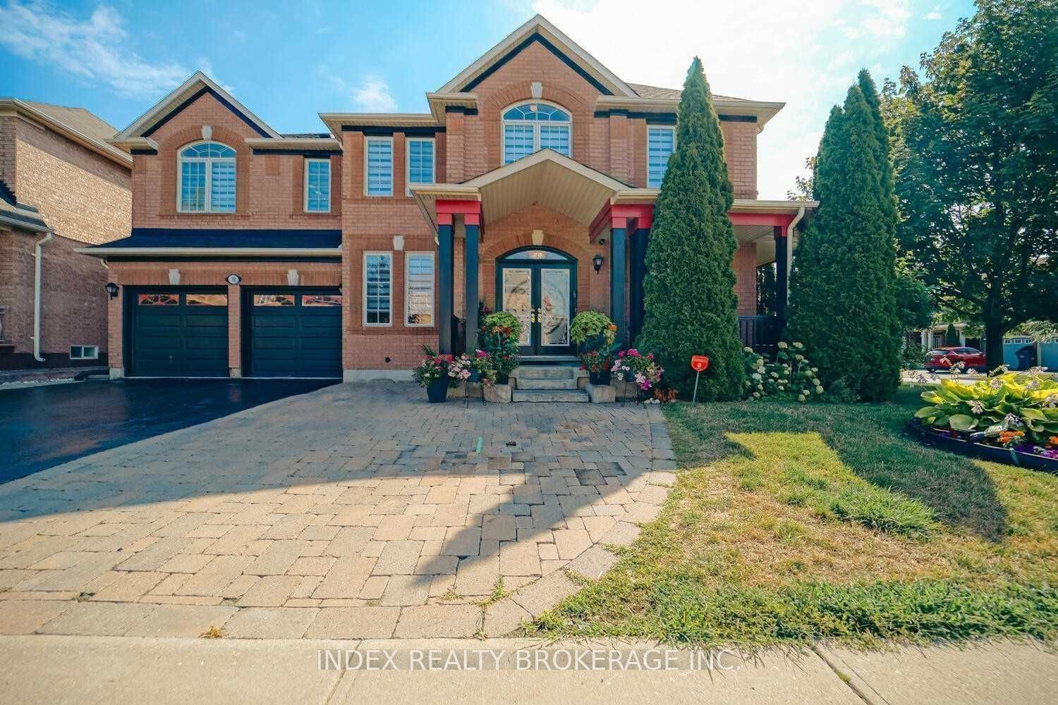 Detached House for sale at 76 Maldives Crescent, Brampton, Vales of Castlemore, L6P 1L1 - MLS: W11962841