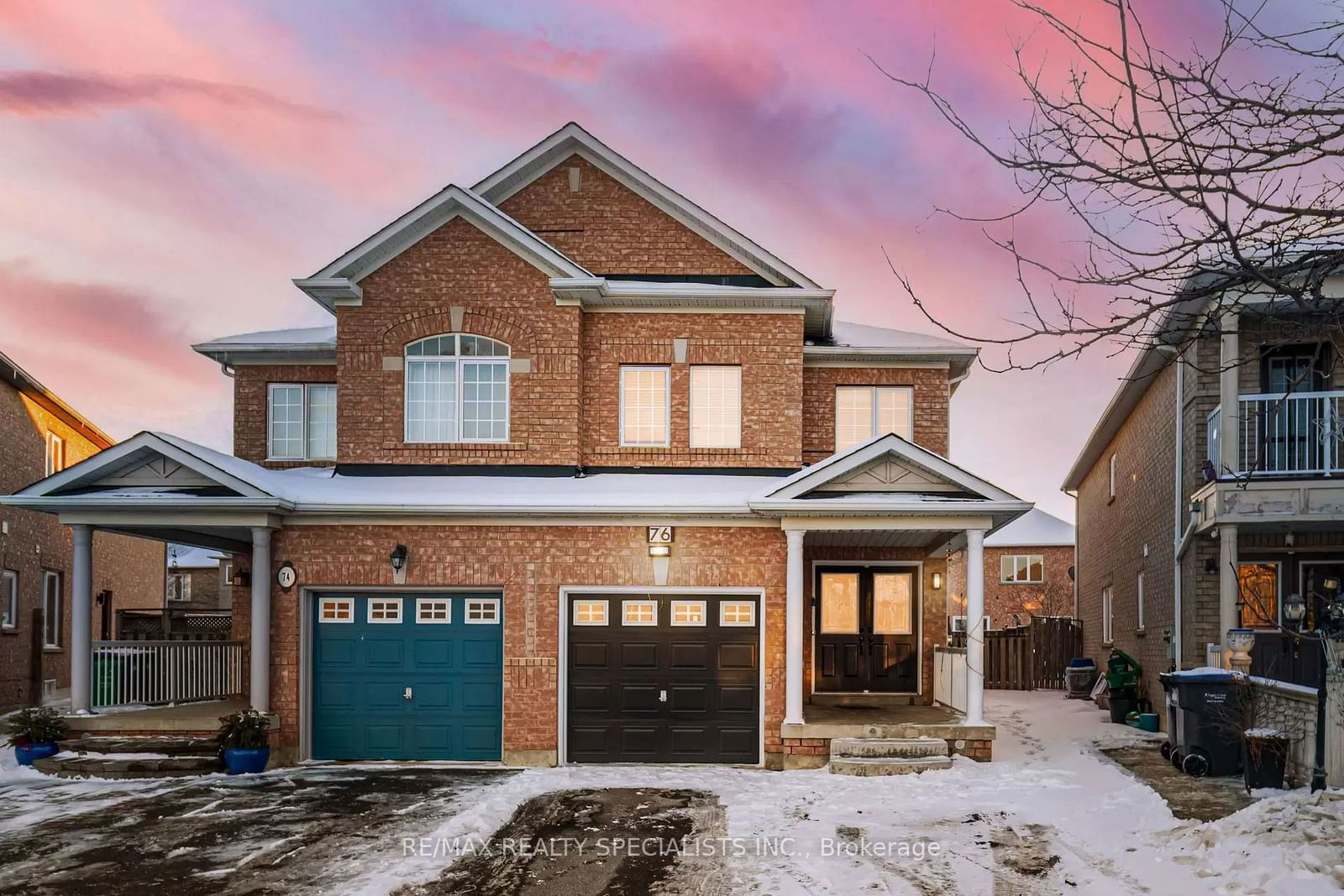 Semi-Detached House for sale at 76 Dewridge Court, Brampton, Sandringham-Wellington, L6R 3C1 - MLS: W11963173