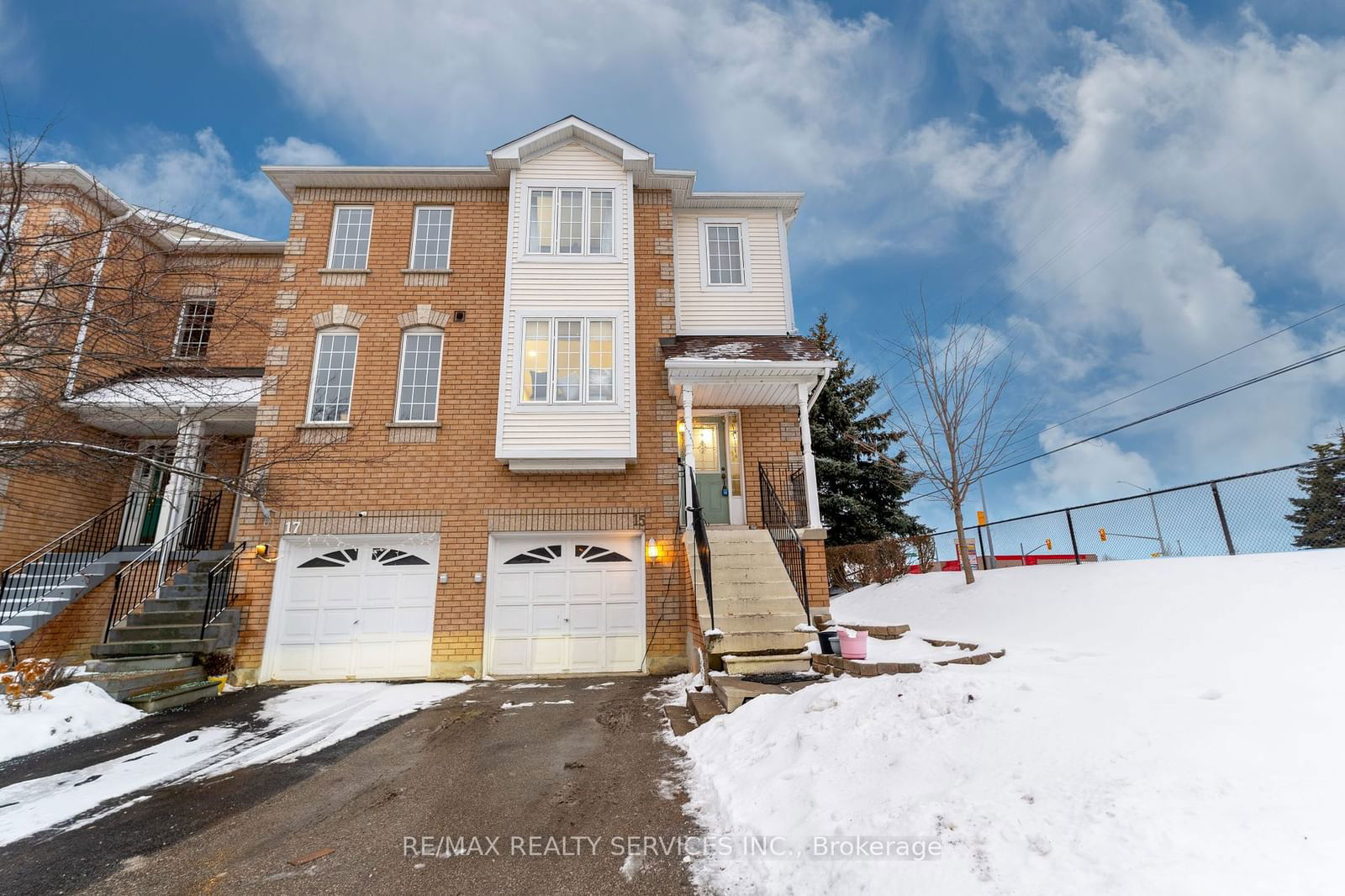 Townhouse for sale at 15-9800 Mclaughlin Road, Brampton, Fletcher's Creek Village, L6X 4R1 - MLS: W11963182