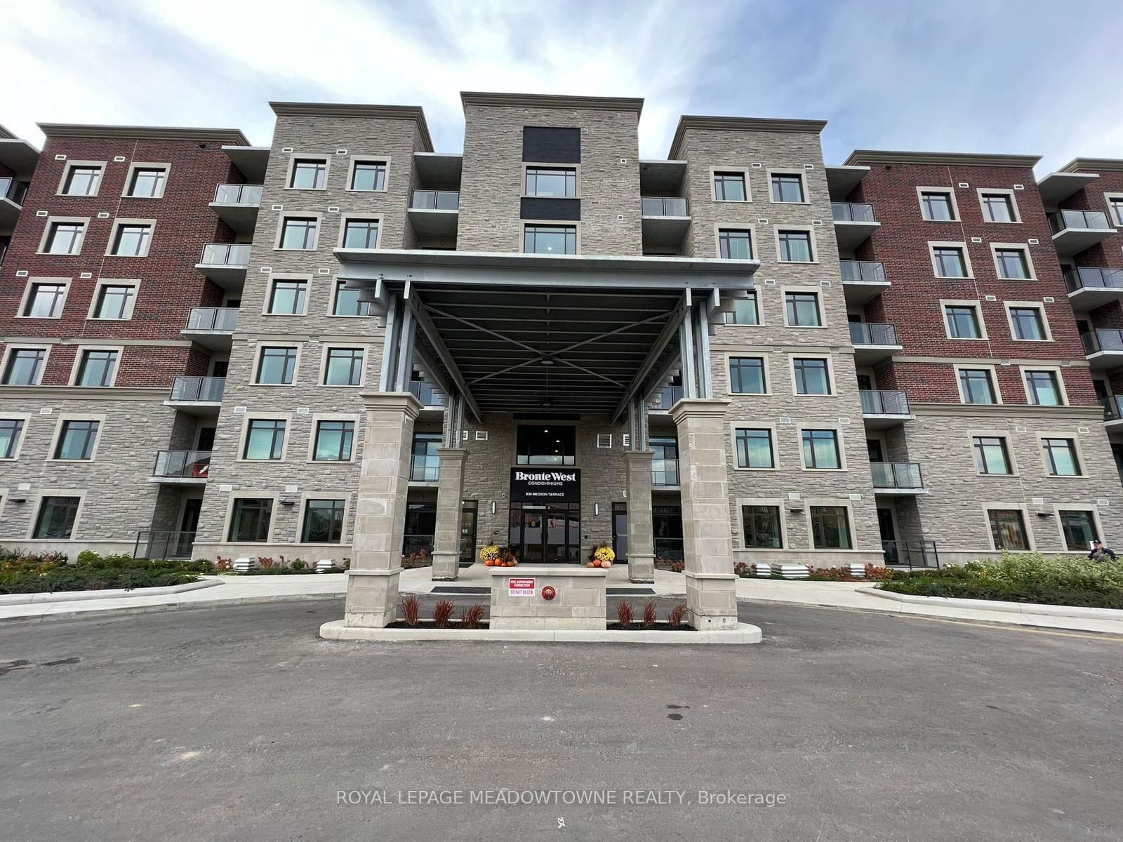 Condo leased at 411-830 Megson Terrace, Milton, Walker, L9T 9M7 - MLS: W11963250