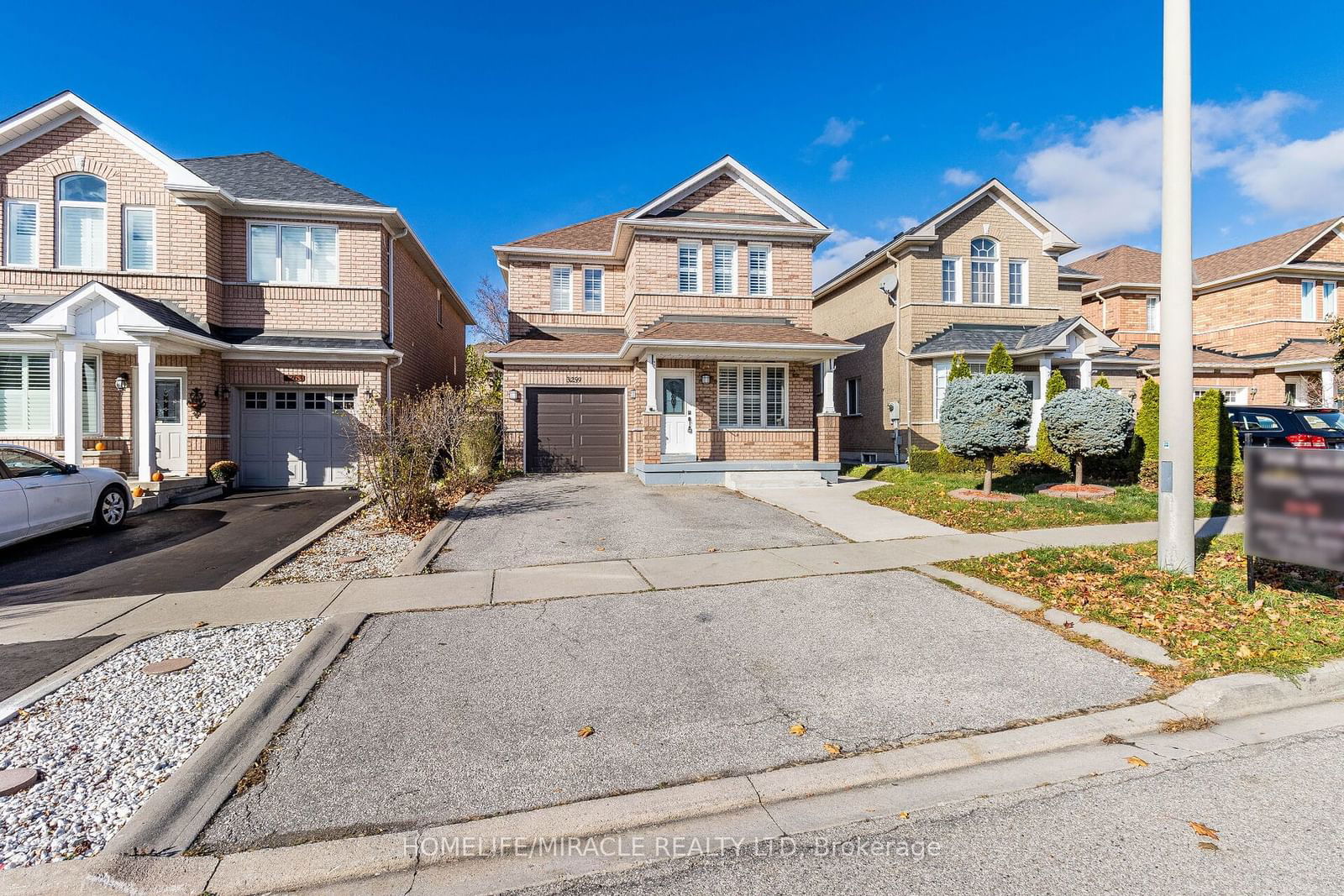 Detached House sold at 3259 Scotch Pine Gate, Mississauga, Lisgar, L5N 8E6 - MLS: W11963355