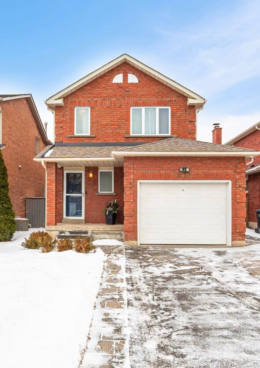 Detached House sold at 3417 Bertrand Road, Mississauga, Erin Mills, L5L 4G5 - MLS: W11963376