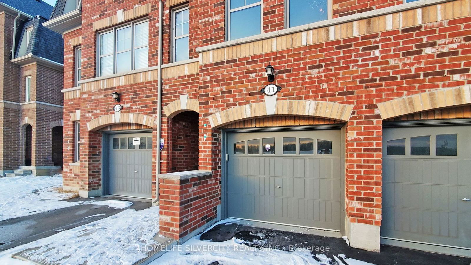 Townhouse for sale at 41 Padbury Trail, Brampton, Northwest Brampton, L7A 4V2 - MLS: W11963584