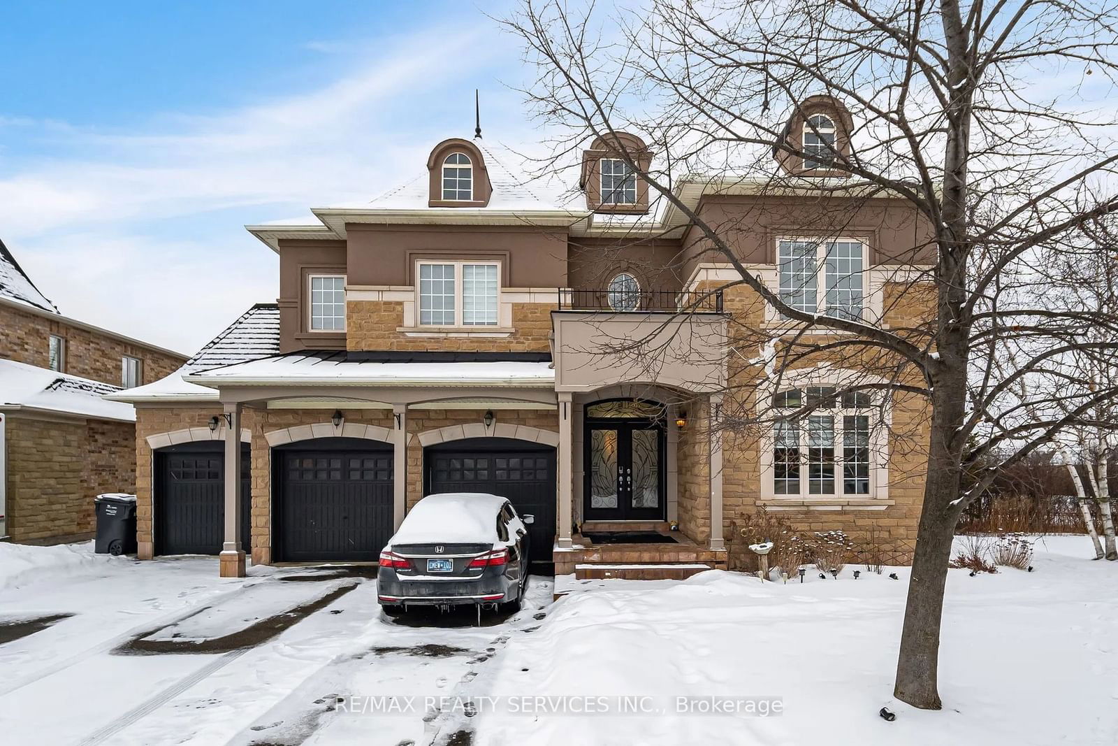 Detached House for sale at 64 Louvain Drive, Brampton, Vales of Castlemore North, L6P 1Y9 - MLS: W11963614