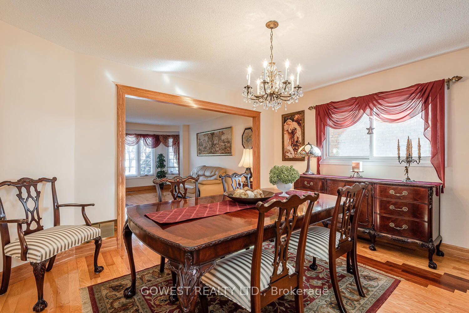 Listing Image 11