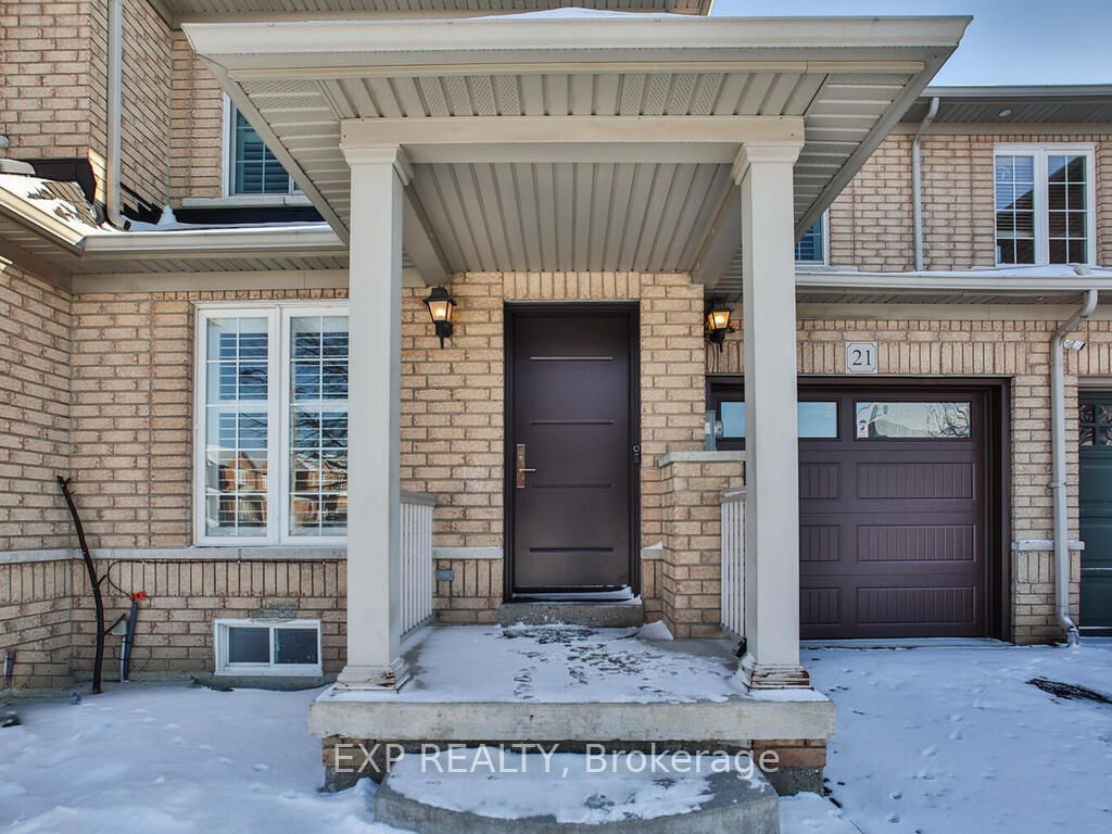 Townhouse sold at 21 Soapstone Trail, Brampton, Sandringham-Wellington, L6R 0J2 - MLS: W11963918