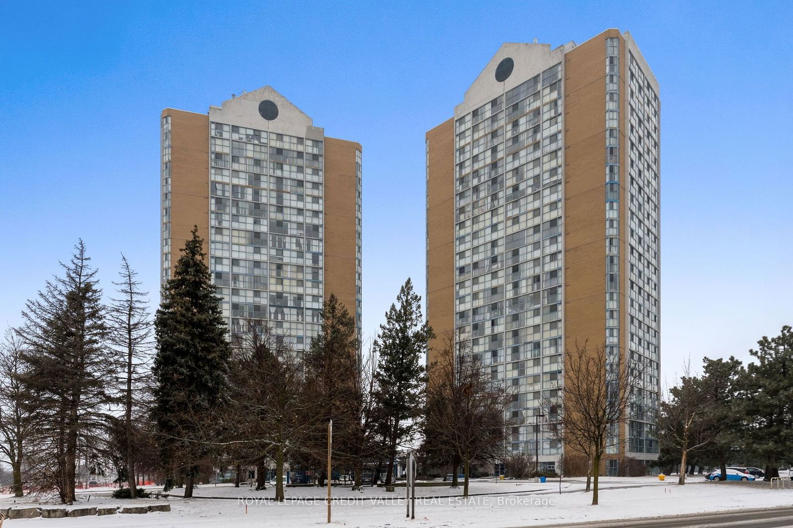 Condo for sale at 303-25 Trailwood Drive, Mississauga, Hurontario, L4Z 3K9 - MLS: W11963987