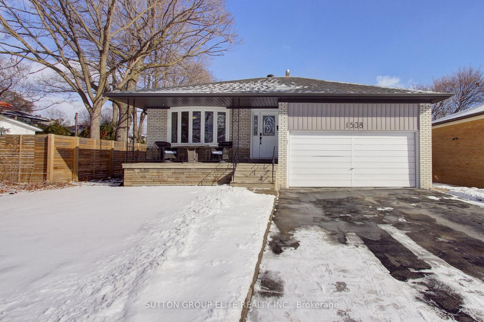 Detached House sold at 1508 Sunnycove Drive, Mississauga, Lakeview, L4X 1B5 - MLS: W11964096