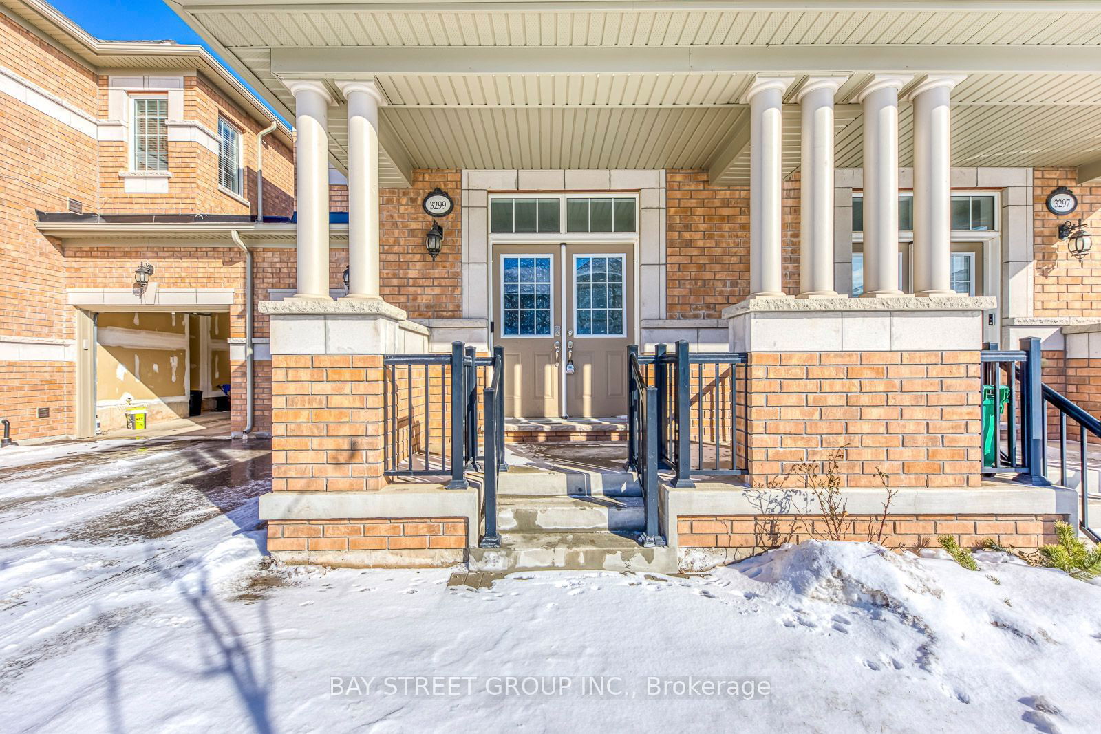 Townhouse for lease at 3299 Jacob Way, Oakville, 1008 - GO Glenorchy, L6M 5J9 - MLS: W11964131