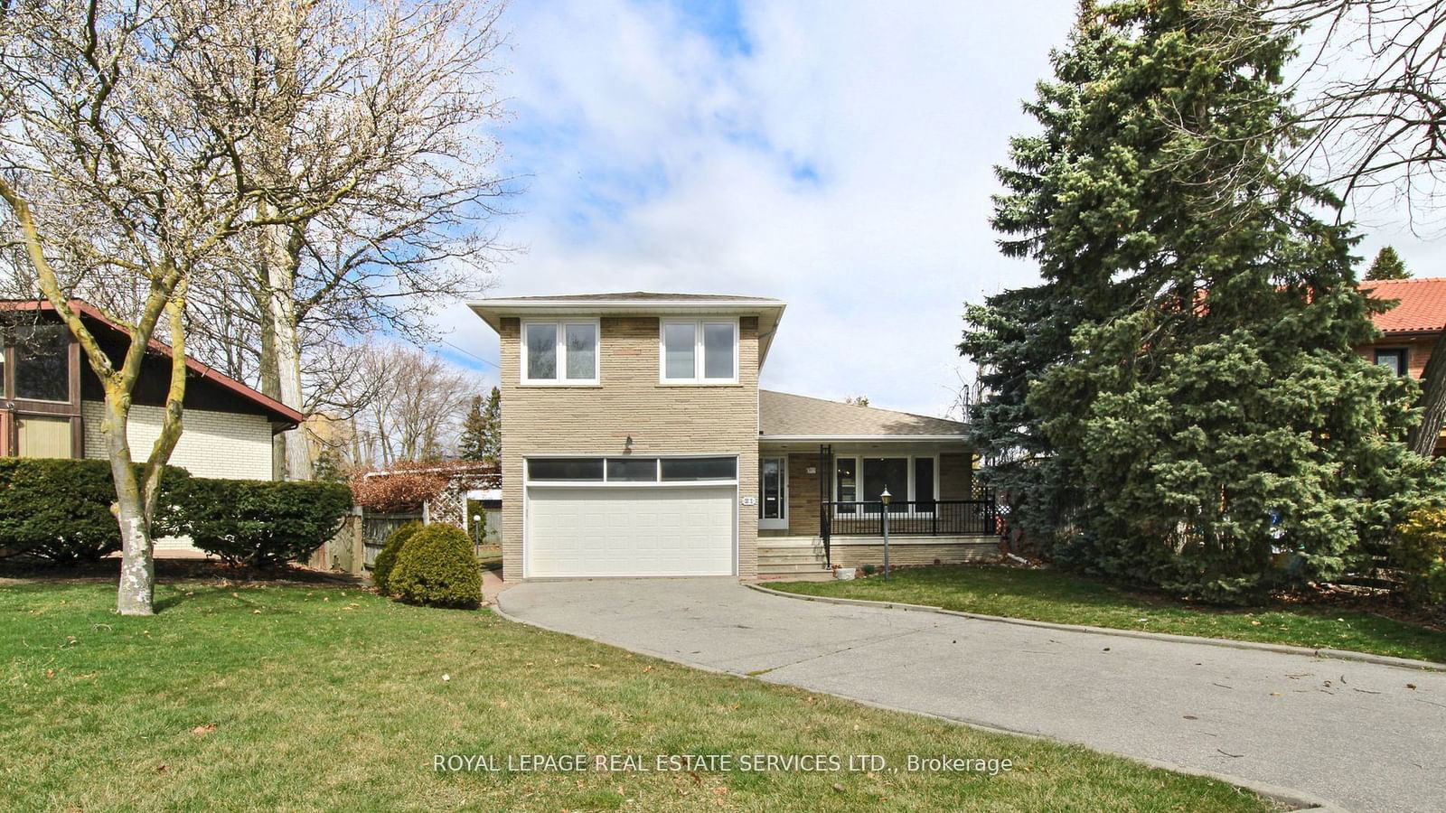 Detached House sold at 21 Pitkin Court, Toronto, Brookhaven-Amesbury, M6M 2P4 - MLS: W11964251