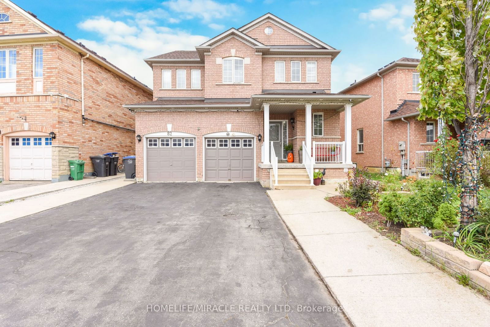 Detached House for sale at 82 Via Romano Way, Brampton, Bram East, L6P 1K2 - MLS: W11964332