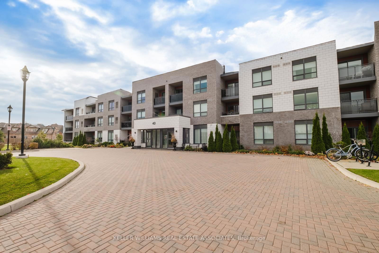 Condo sold at 103-40 Via Rosedale N/A, Brampton, Sandringham-Wellington, L6R 4A4 - MLS: W11964494