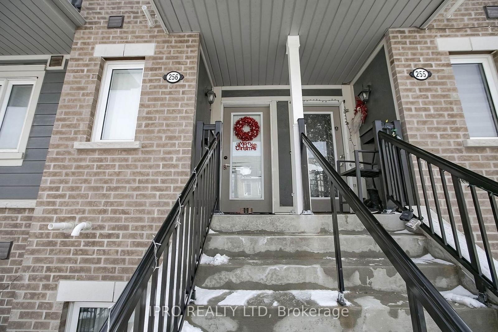 Townhouse for sale at 256-250 SUNNY MEADOW Boulevard, Brampton, Sandringham-Wellington, L6R 3Y6 - MLS: W11964596