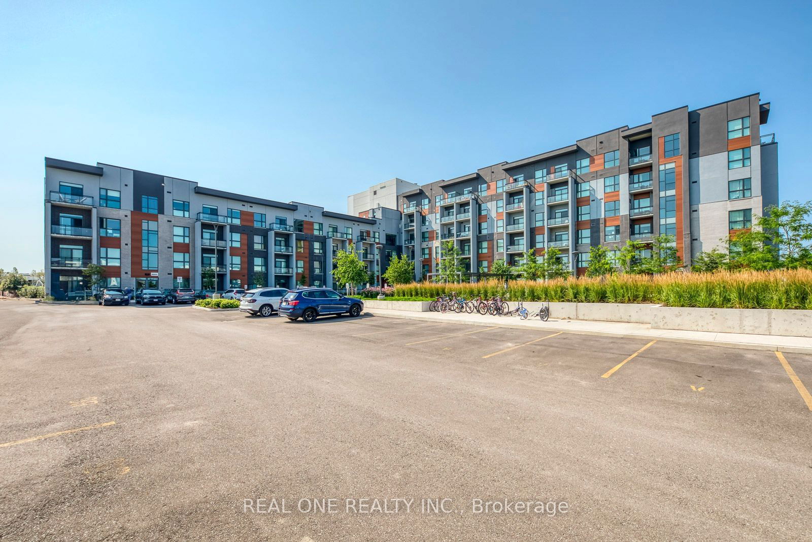 Condo for sale at 417-95 Dundas Street, Oakville, Rural Oakville, L6M 5N4 - MLS: W11964699