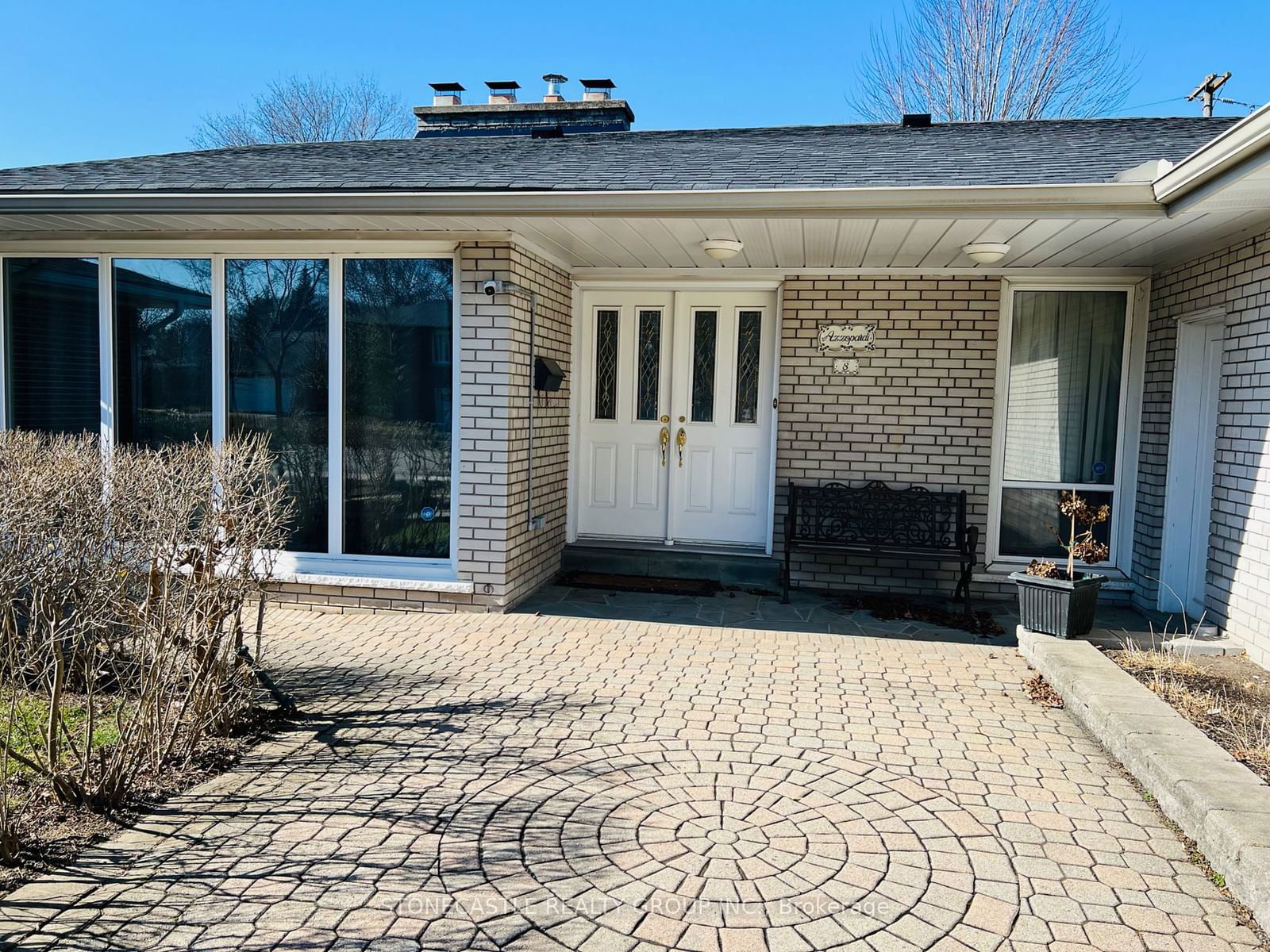 Detached House for lease at 8 Hartsdale Drive, Toronto, Willowridge-Martingrove-Richview, M9R 2S2 - MLS: W11964724