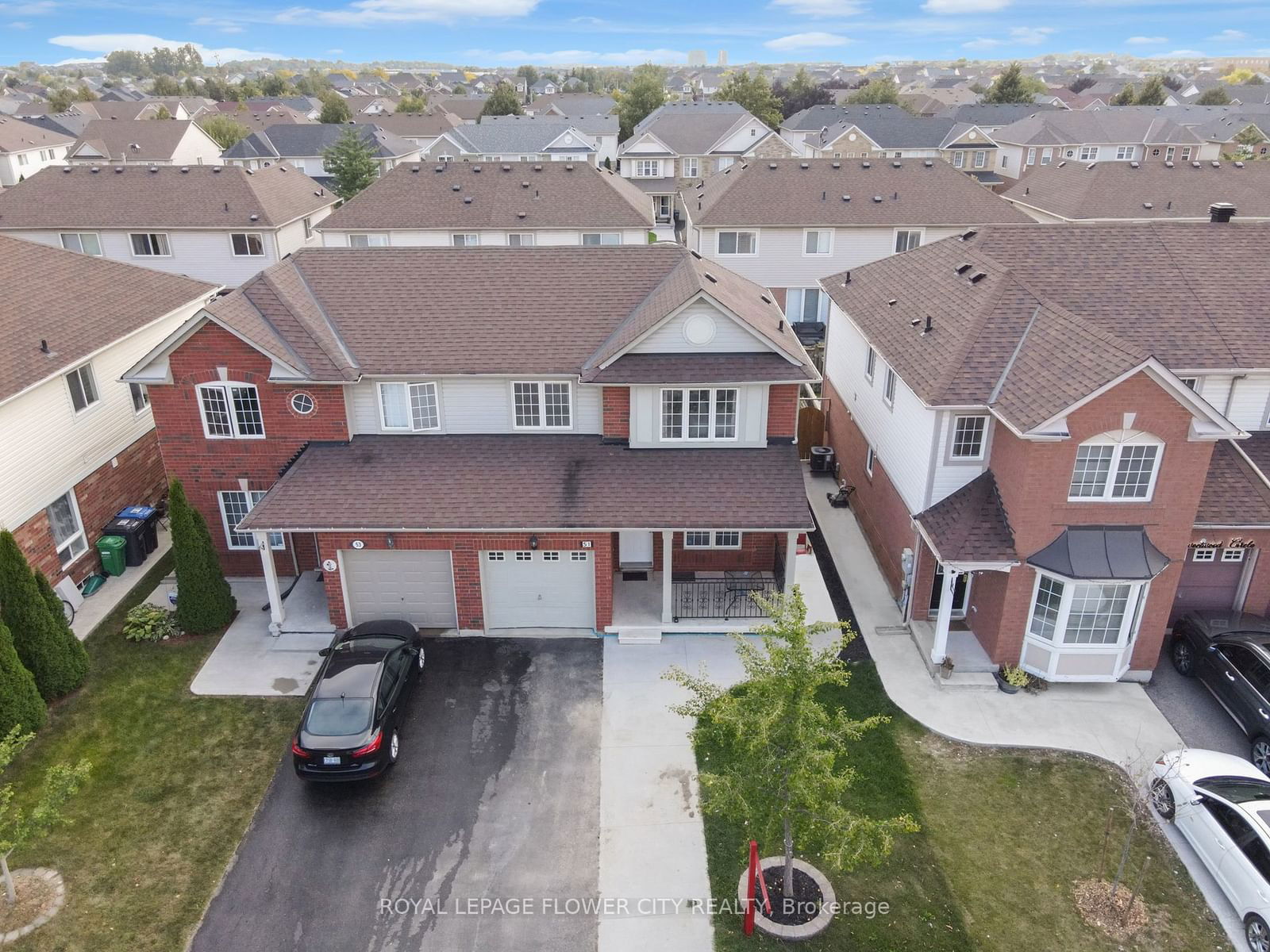 Semi-Detached House for sale at 51 Sweetwood Circle, Brampton, Fletcher's Meadow, L7A 2X7 - MLS: W11964796