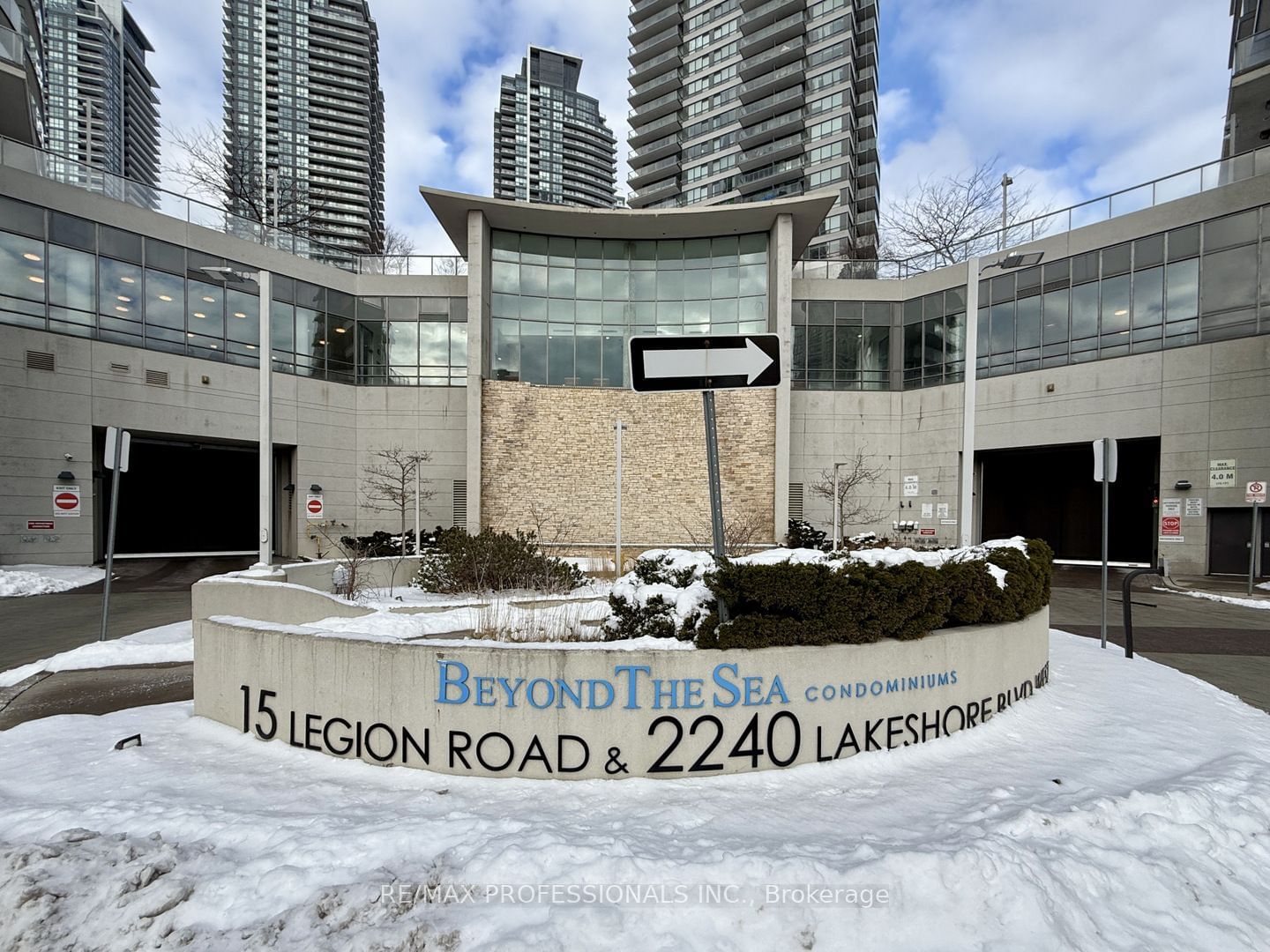 Condo for lease at 204-15 Legion Road, Toronto, Mimico, M8V 0A9 - MLS: W11965037