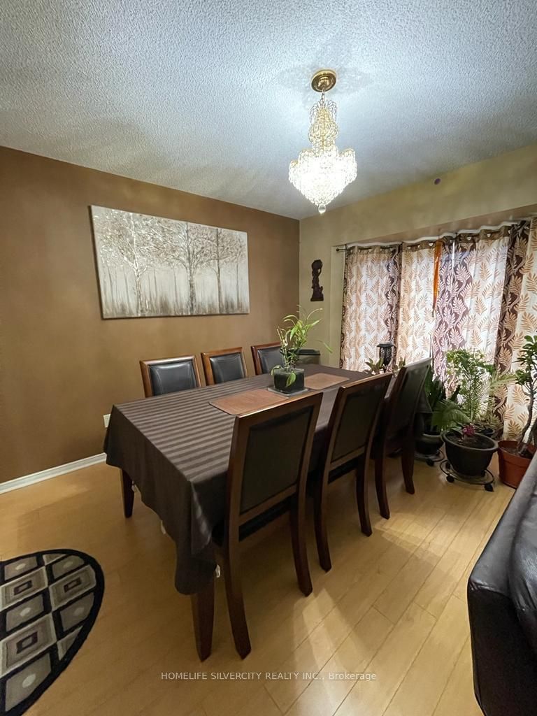 Detached House for lease at 12` Buttercup Lane, Brampton, Sandringham-Wellington, L6R 1M9 - MLS: W11965134